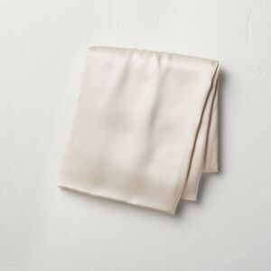 Casaluna - Standard Solid Silk Pillowcase Cream - Casaluna Cream